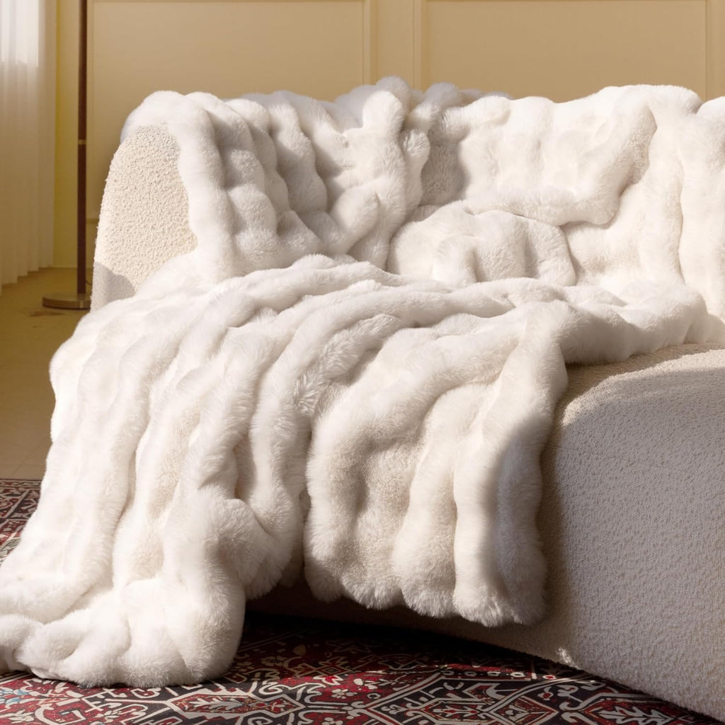 Ultra Soft Cozy Faux Fur Throw Blanket, Fuzzy Plush Thick Bubble Blanket, Luxury Fluffy Blanket for Couch, Sofa, Bedroom, and Living Room, 50X60 Inches, Cream White